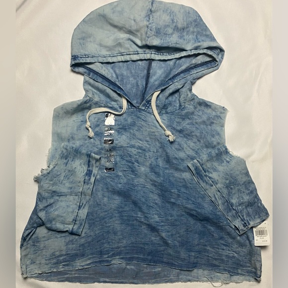 Faux Denim Cropped Cold Shoulder Hooded Top - Picture 4 of 7